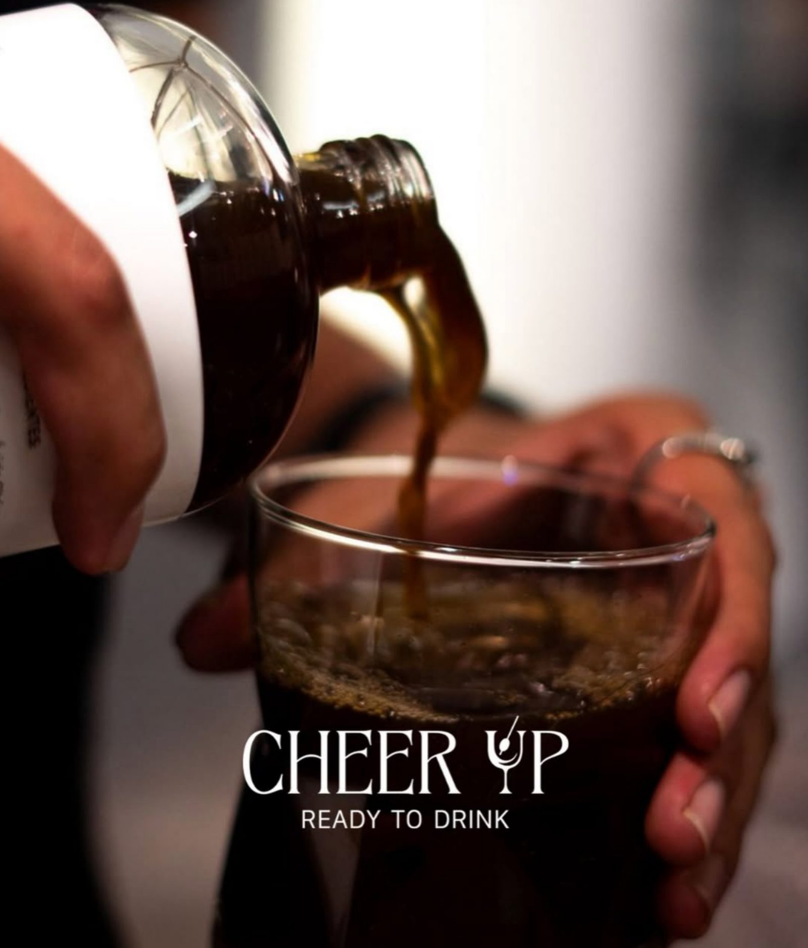 Cheer Up Carajillo servido sobre hielo